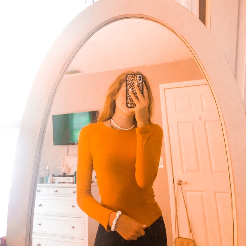 burnt orange aeropostale long sleeve tee🤍